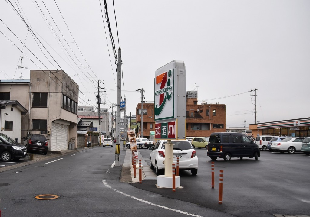 震災の数年前まで、菊田産婦人科があった場所は、現在コンビニエンスストアに。ＪＲ石巻駅から歩いてすぐ