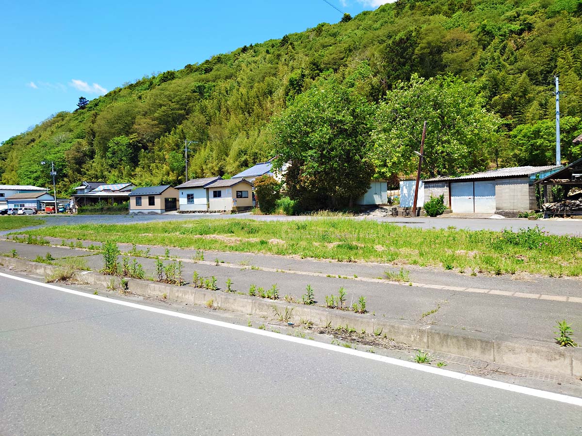 トヤケ森山登り口の広場