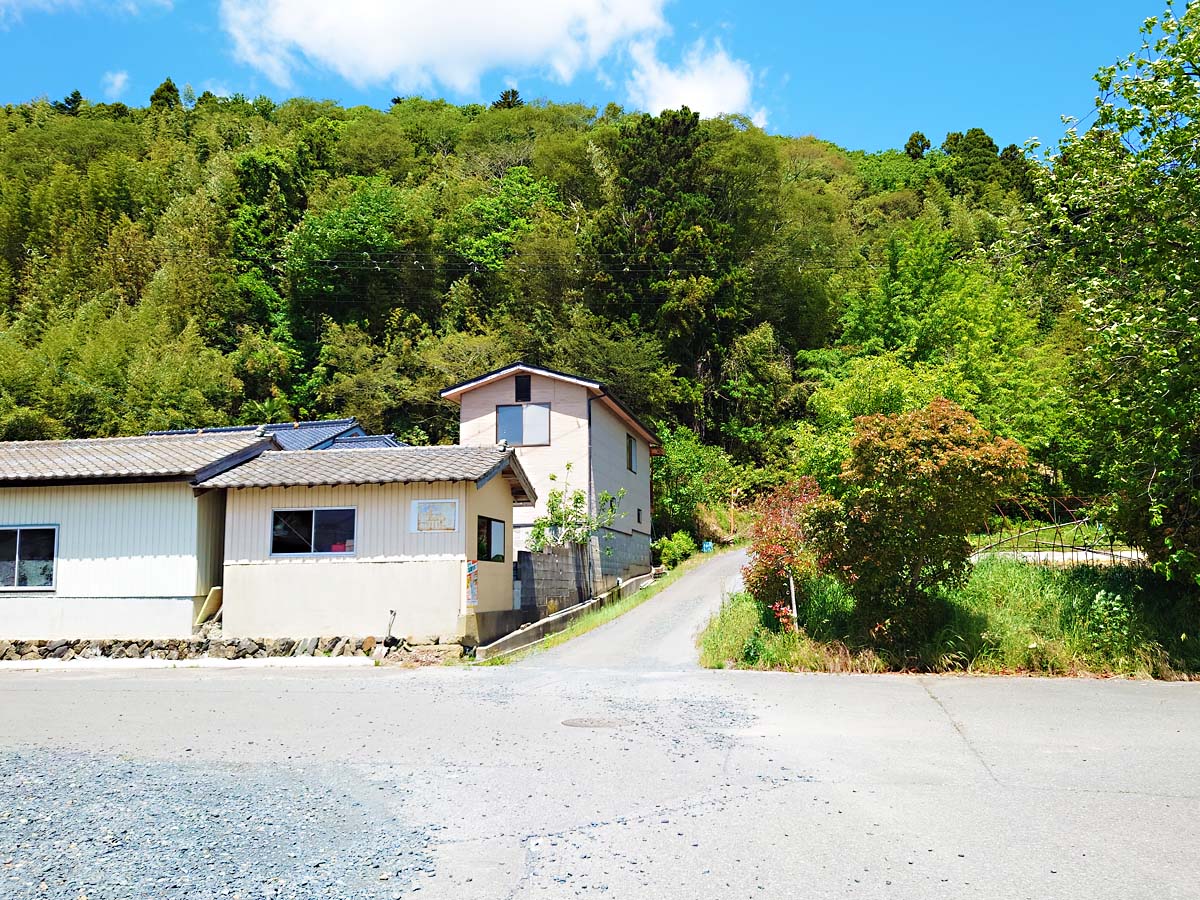 トヤケ森山登り口