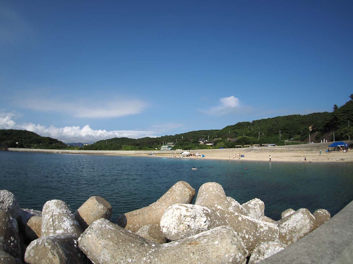 海水浴場全景