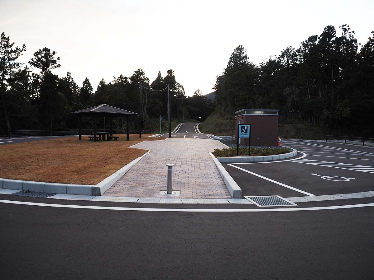 大須崎灯台の新しい駐車場