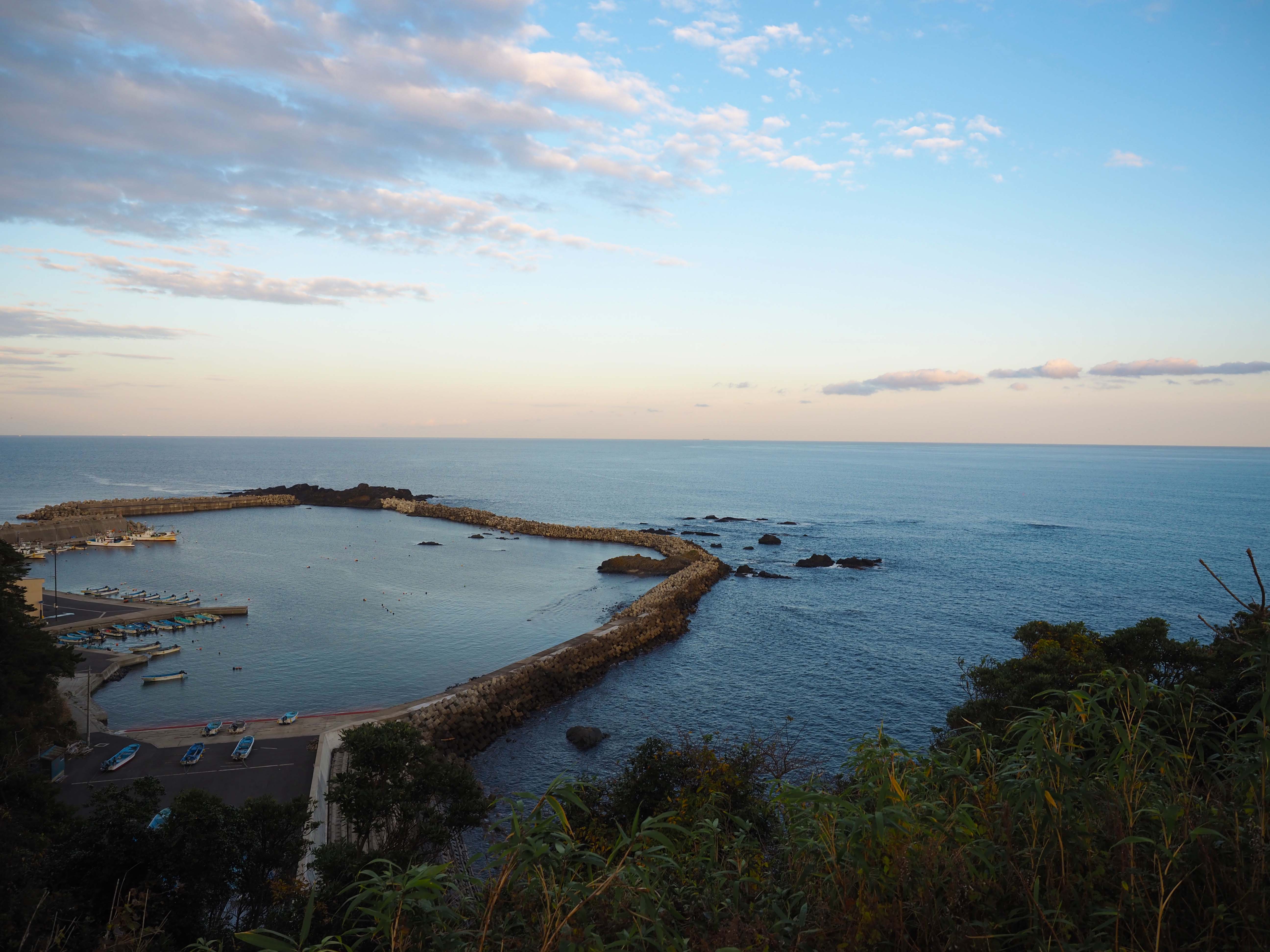 ハート型の大須漁港