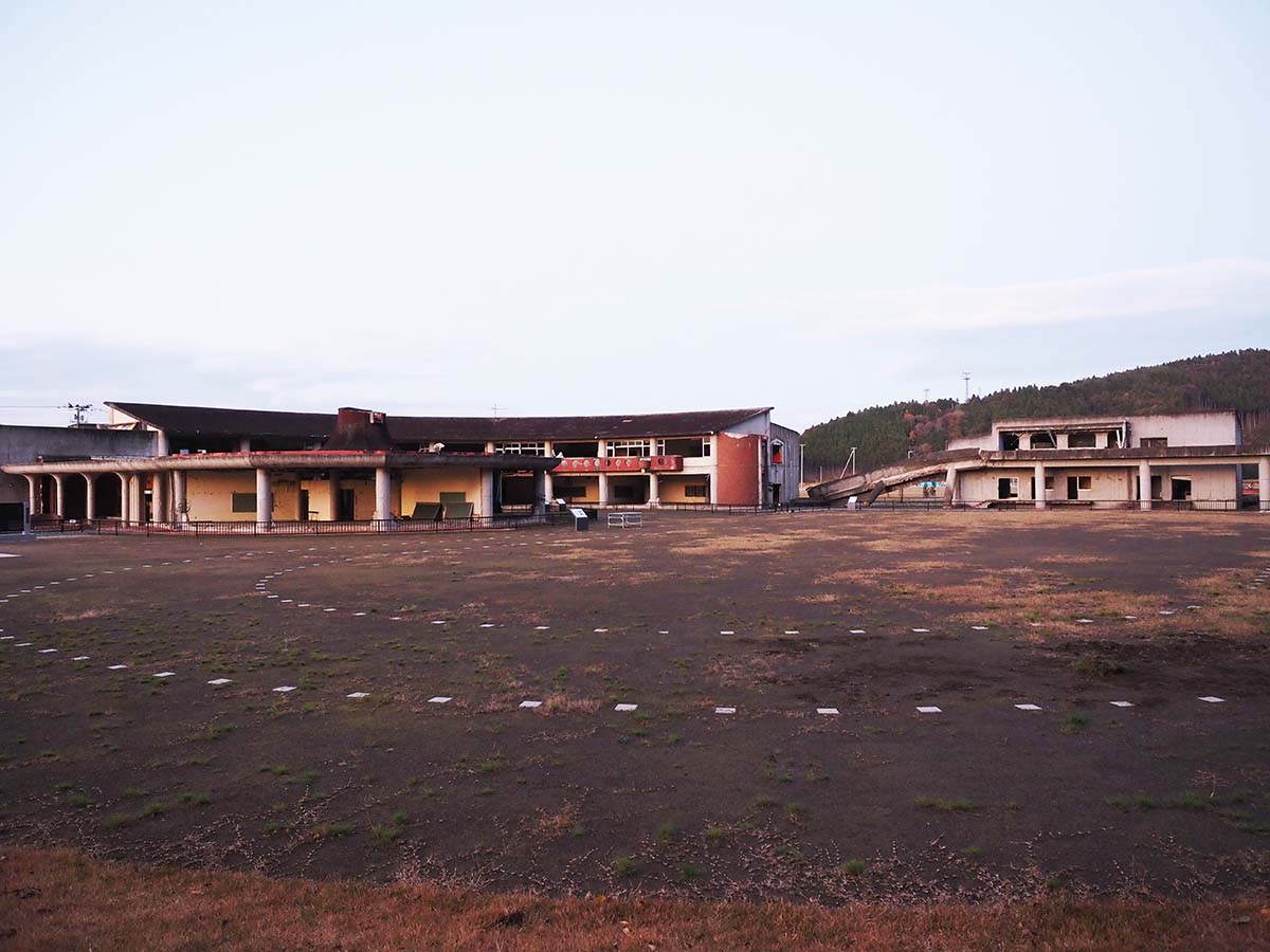 大川小学校全景